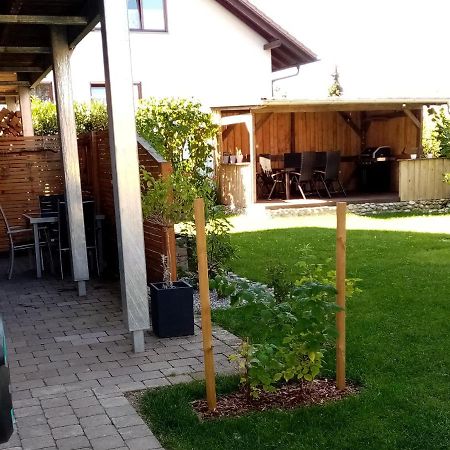 Schoene Einzimmer Wohnung Zwischen Bodensee Und Allgaeu Neukirch  المظهر الخارجي الصورة