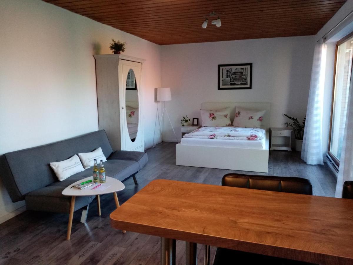 Schoene Einzimmer Wohnung Zwischen Bodensee Und Allgaeu Neukirch  المظهر الخارجي الصورة