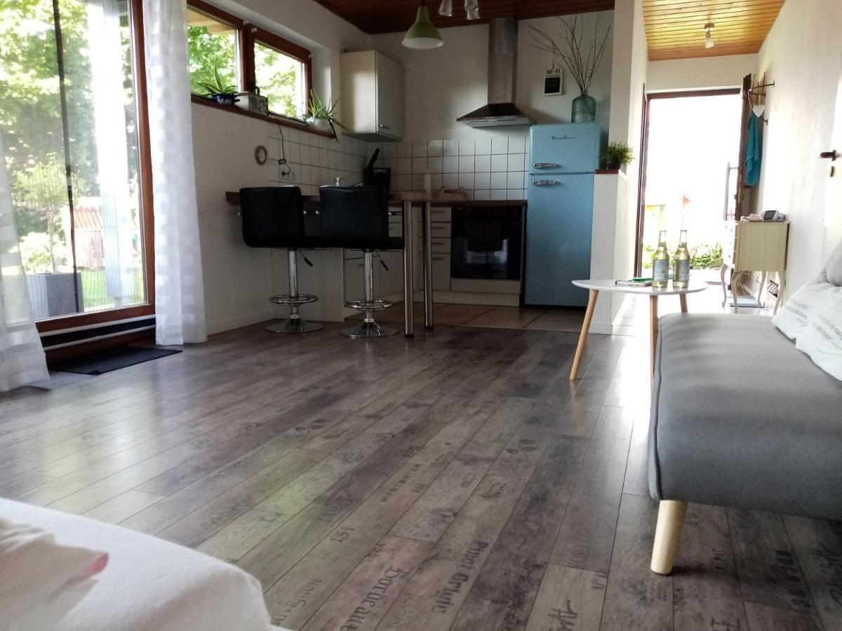 Schoene Einzimmer Wohnung Zwischen Bodensee Und Allgaeu Neukirch  المظهر الخارجي الصورة